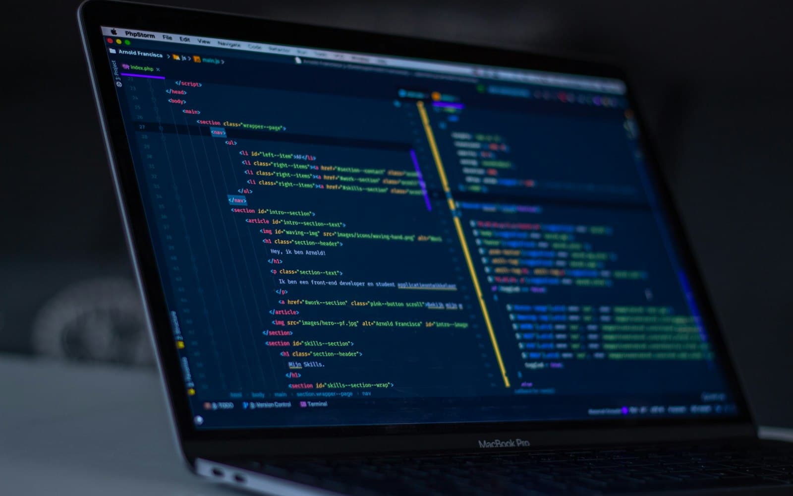 Code informatique affiché sur un écran de développement (image d'illustration)